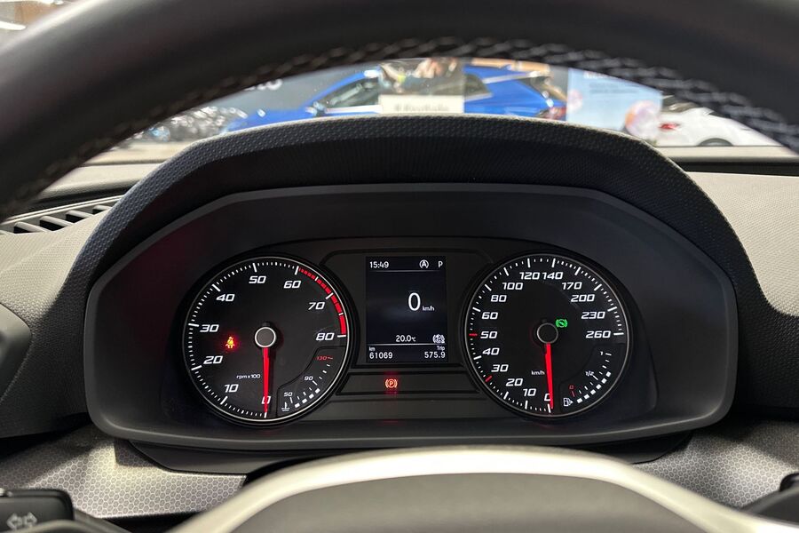 SEAT Leon Sportstourer vaihtoauto