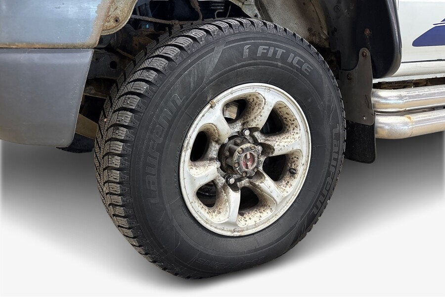 Toyota Hilux vaihtoauto