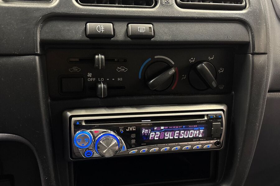 Toyota Hilux vaihtoauto