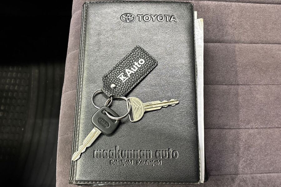 Toyota Hilux vaihtoauto