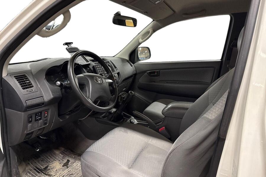 Toyota Hilux vaihtoauto