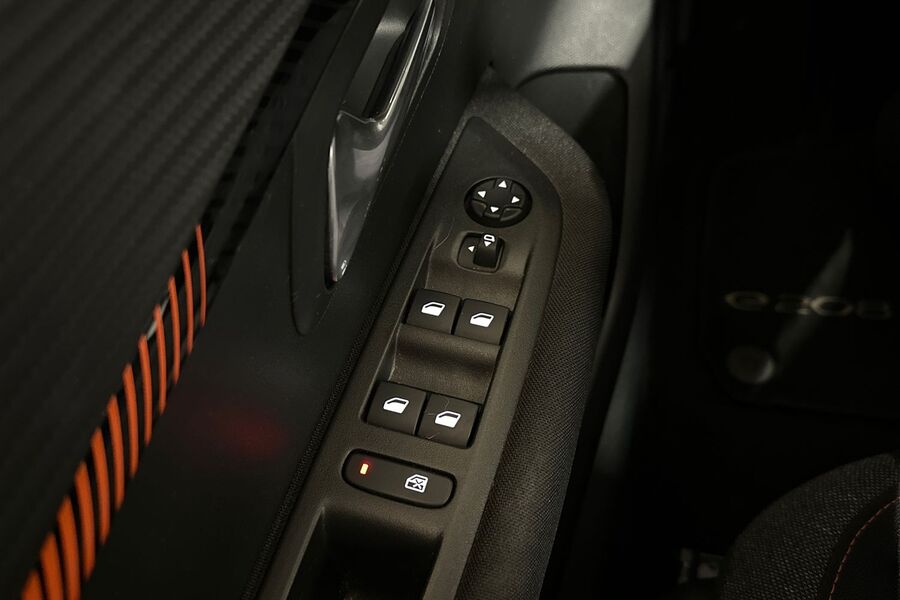 Peugeot e-208 vaihtoauto