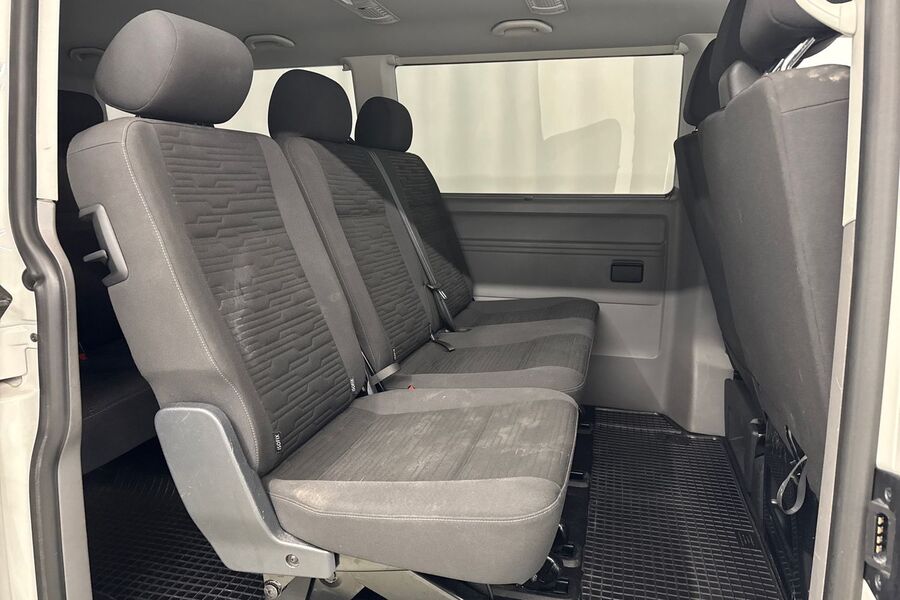 Volkswagen Caravelle vaihtoauto