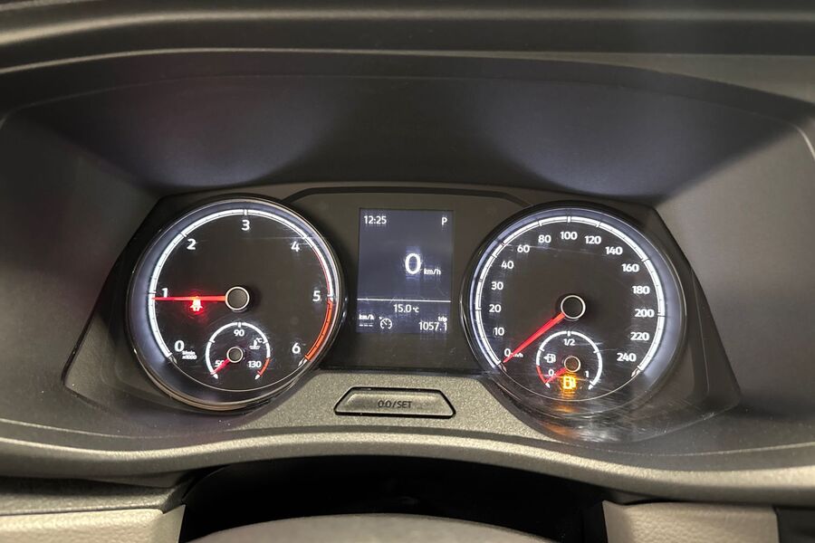 Volkswagen Caravelle vaihtoauto