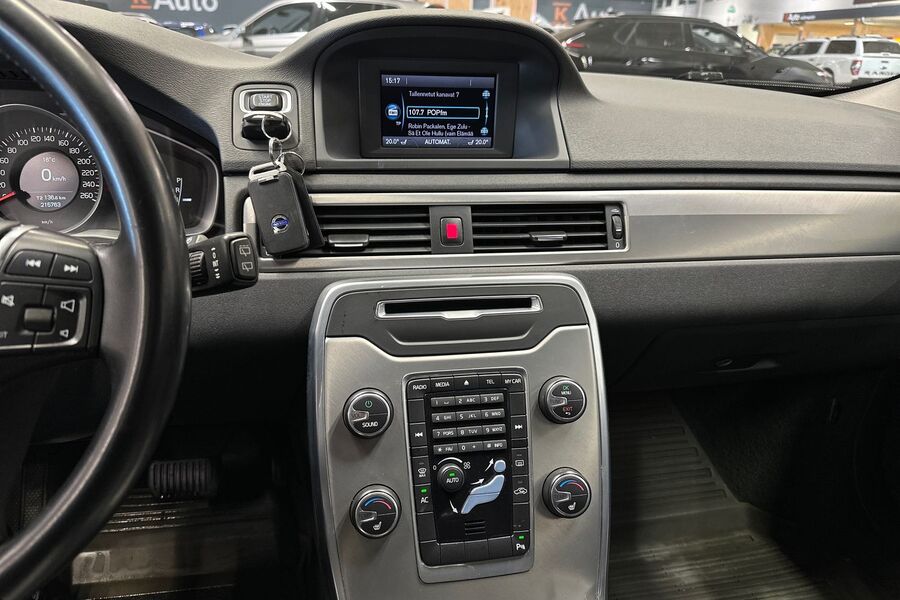 Volvo V70 vaihtoauto