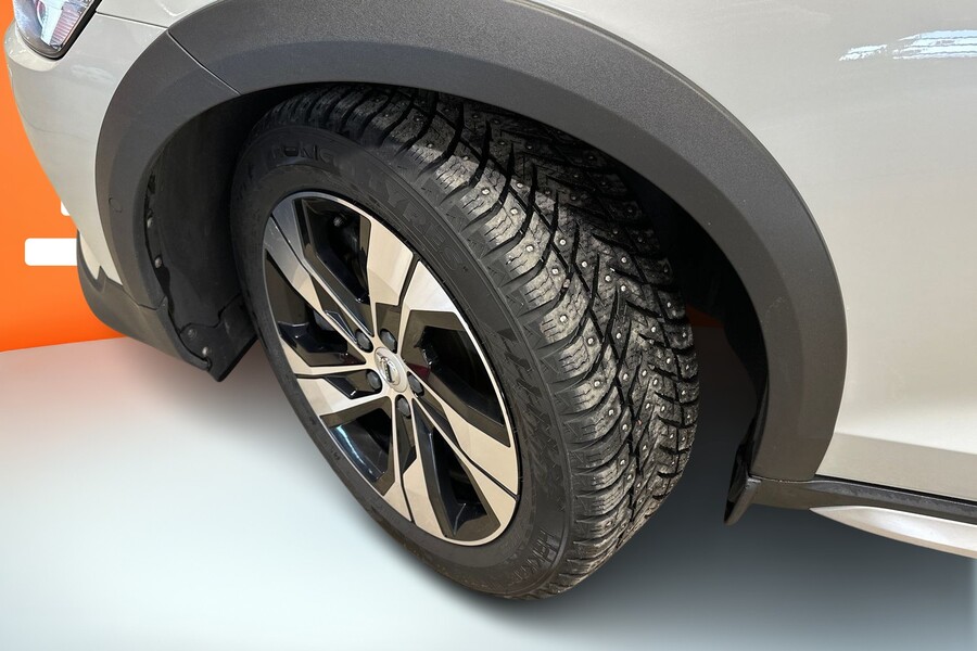 Volvo V60 Cross Country vaihtoauto