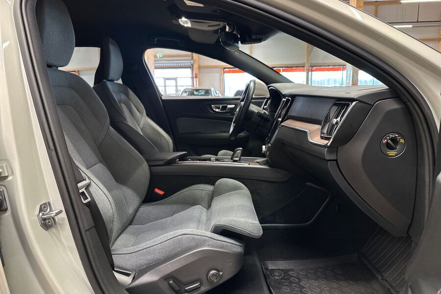 Volvo V60 Cross Country vaihtoauto