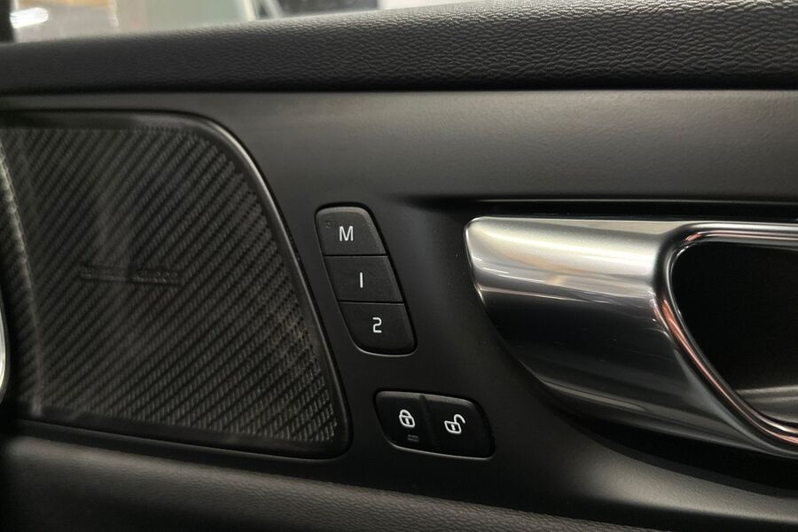 Volvo V60 Cross Country vaihtoauto