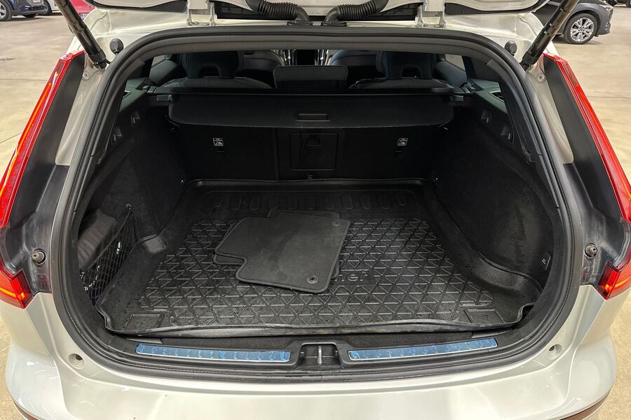 Volvo V60 Cross Country vaihtoauto