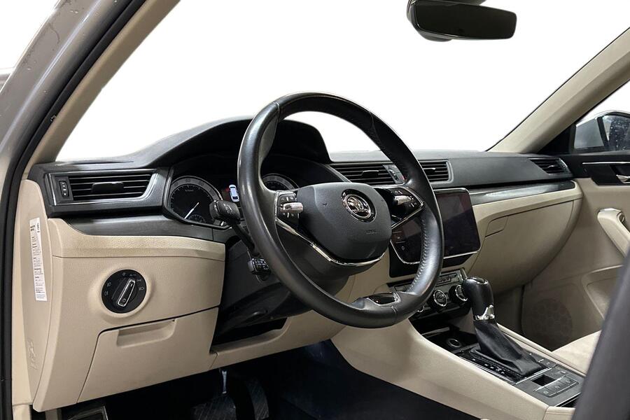 Skoda Superb vaihtoauto