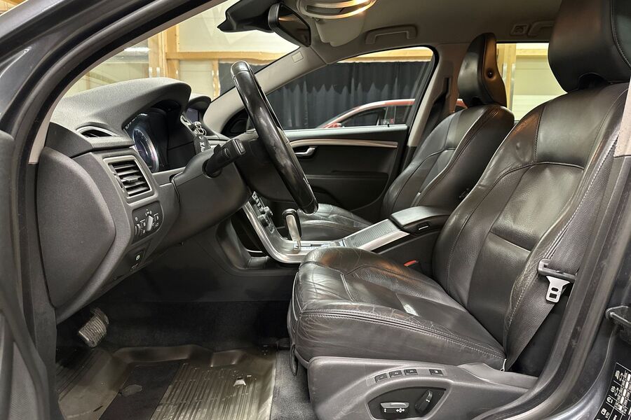 Volvo V70 vaihtoauto