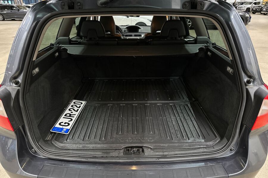 Volvo V70 vaihtoauto