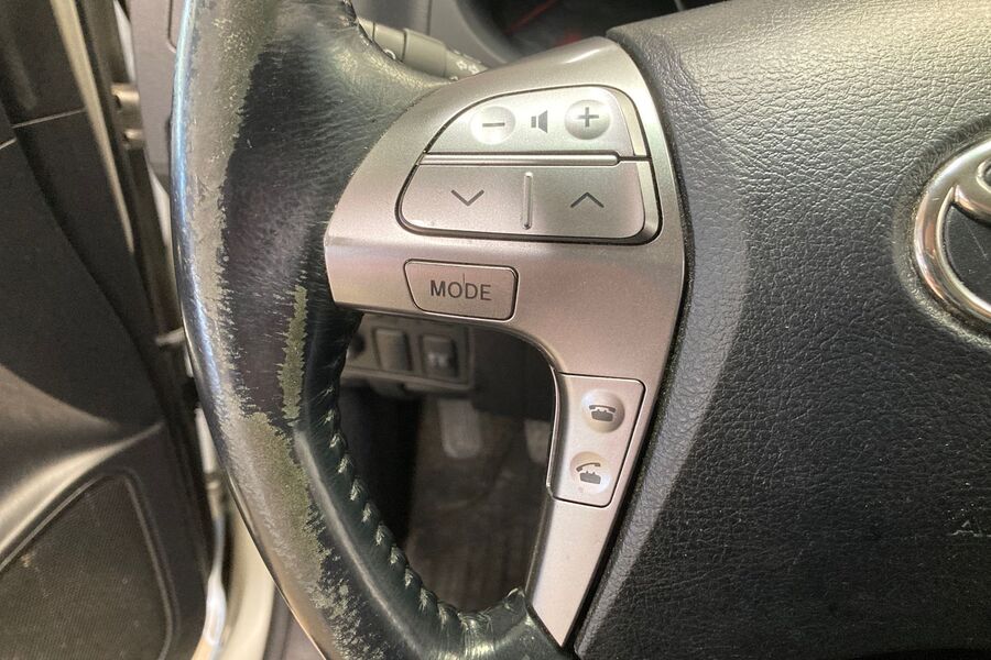 Toyota Hilux vaihtoauto