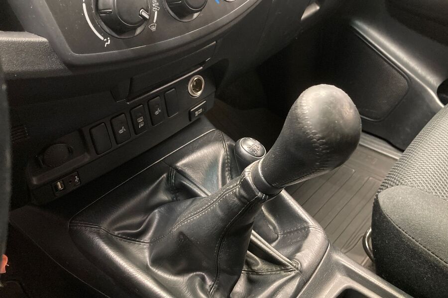 Toyota Hilux vaihtoauto