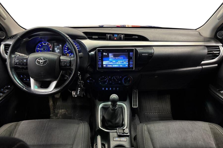 Toyota Hilux vaihtoauto