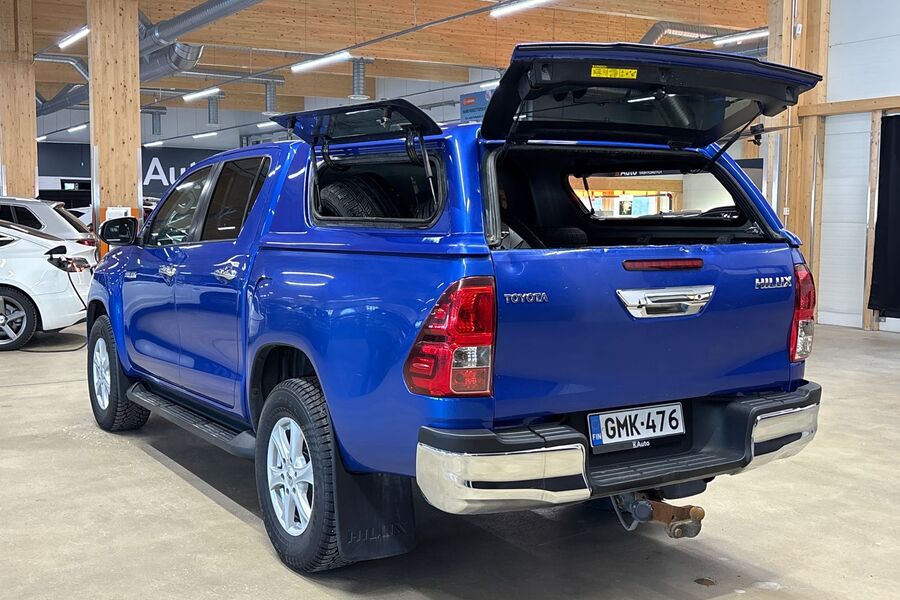 Toyota Hilux vaihtoauto