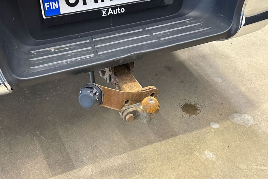 Toyota Hilux vaihtoauto