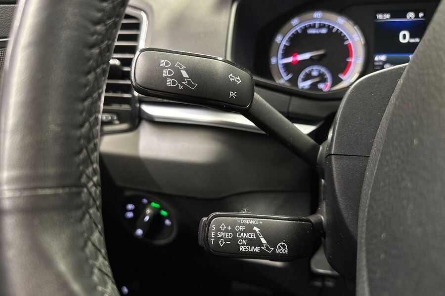 Skoda Karoq vaihtoauto