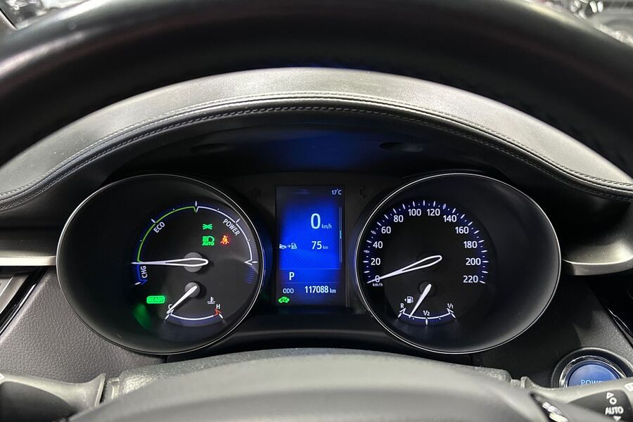 Toyota C-HR vaihtoauto