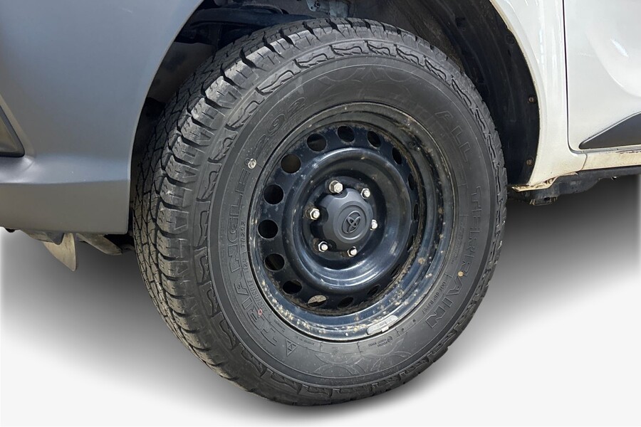 Toyota Hilux vaihtoauto