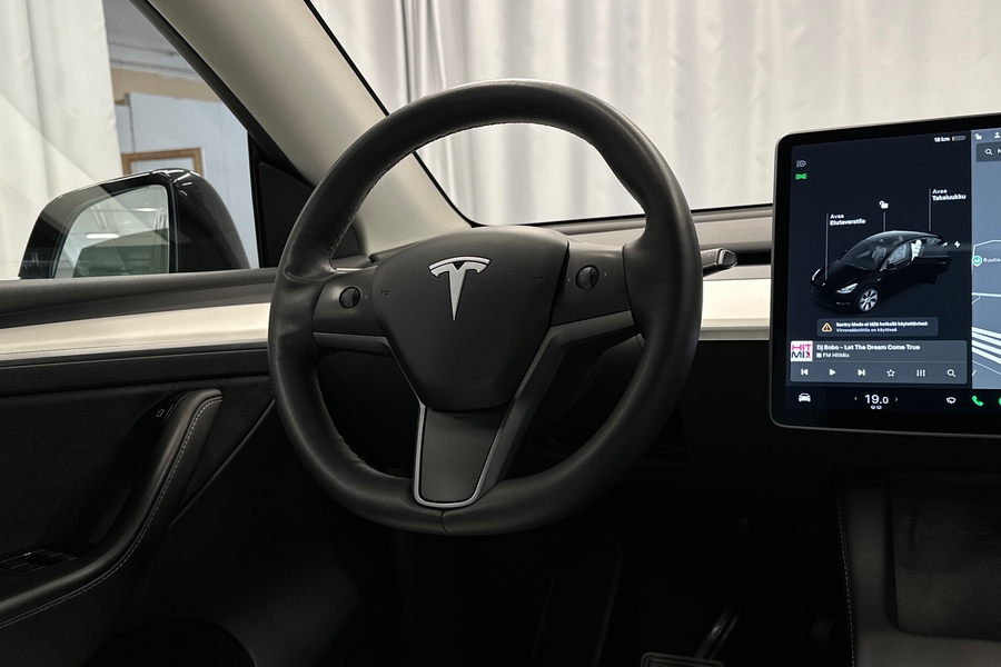 Tesla Model Y vaihtoauto