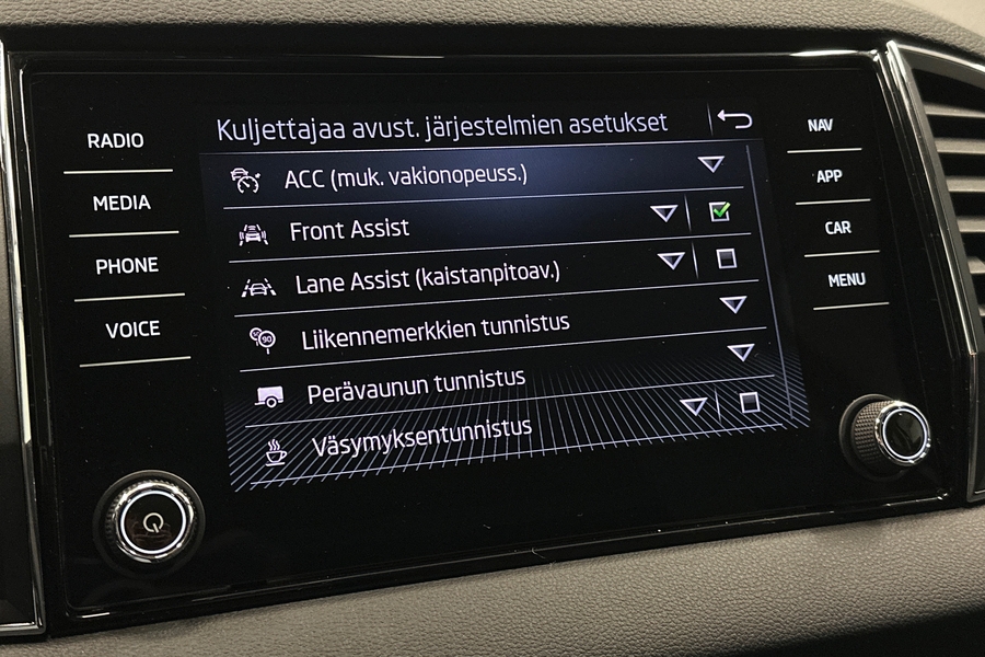 Skoda Karoq vaihtoauto