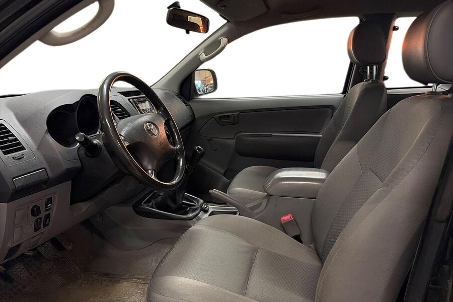 Toyota Hilux vaihtoauto