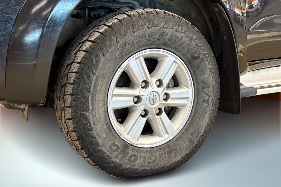 Toyota Hilux vaihtoauto