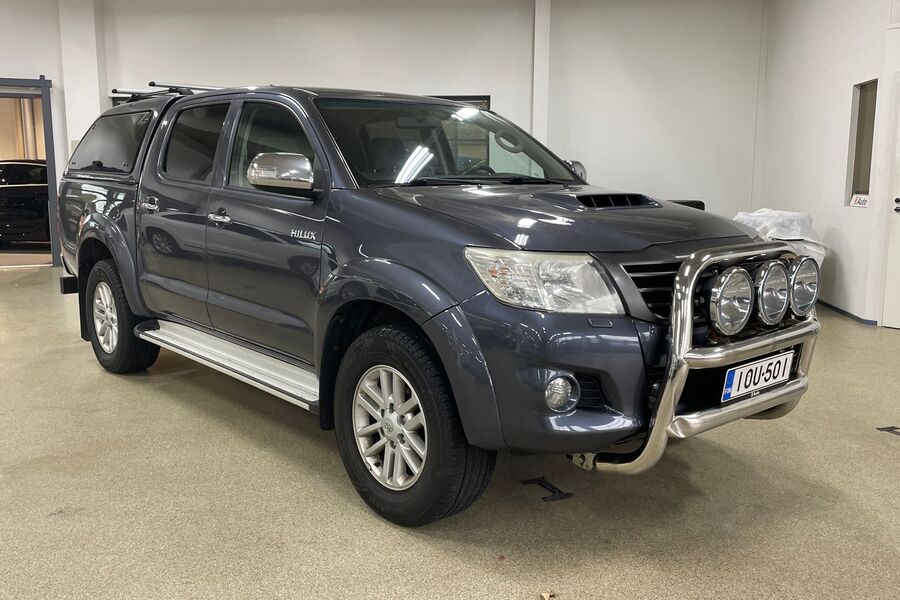 Toyota Hilux vaihtoauto