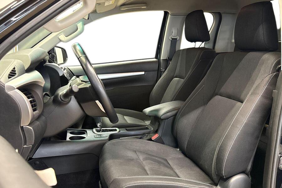 Toyota Hilux vaihtoauto