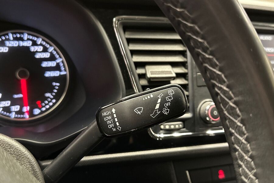 SEAT Leon vaihtoauto