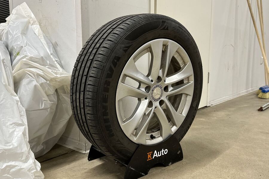 Mercedes-Benz C vaihtoauto