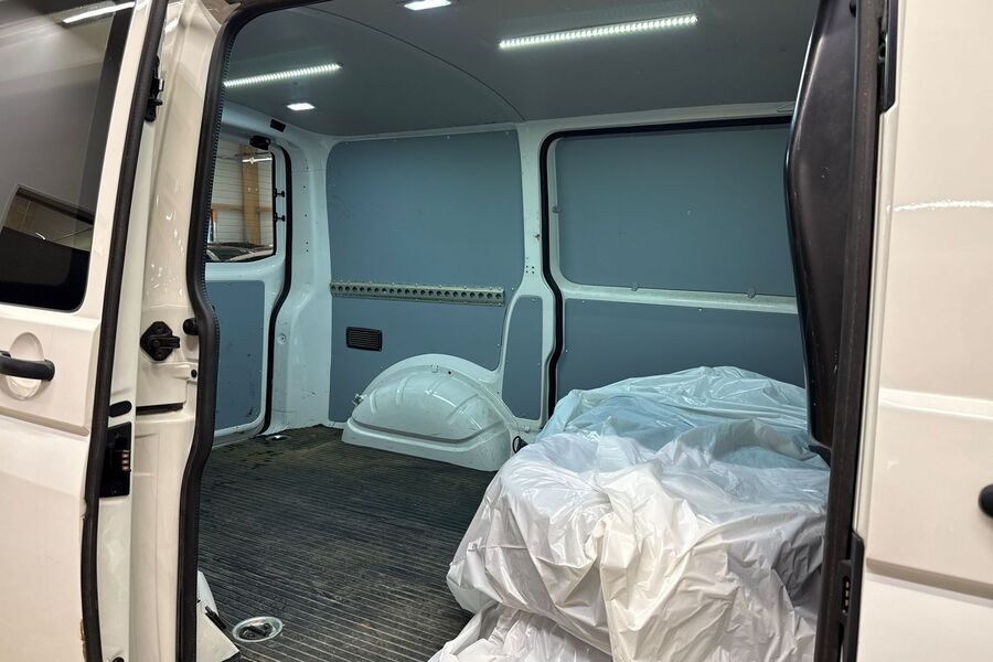 Volkswagen Transporter vaihtoauto