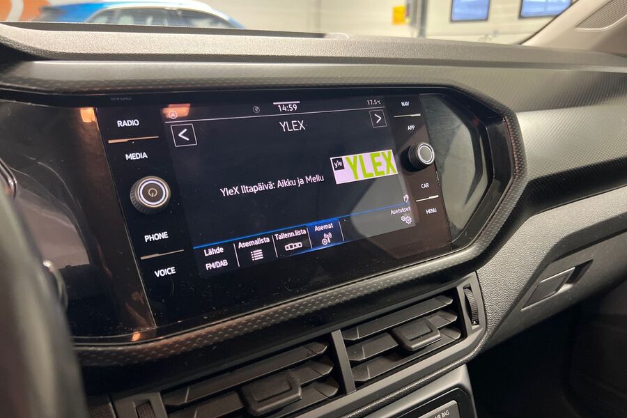 Volkswagen T-Cross vaihtoauto