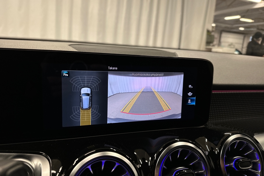 Mercedes-Benz EQB vaihtoauto