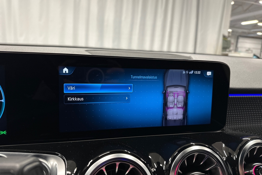 Mercedes-Benz EQB vaihtoauto