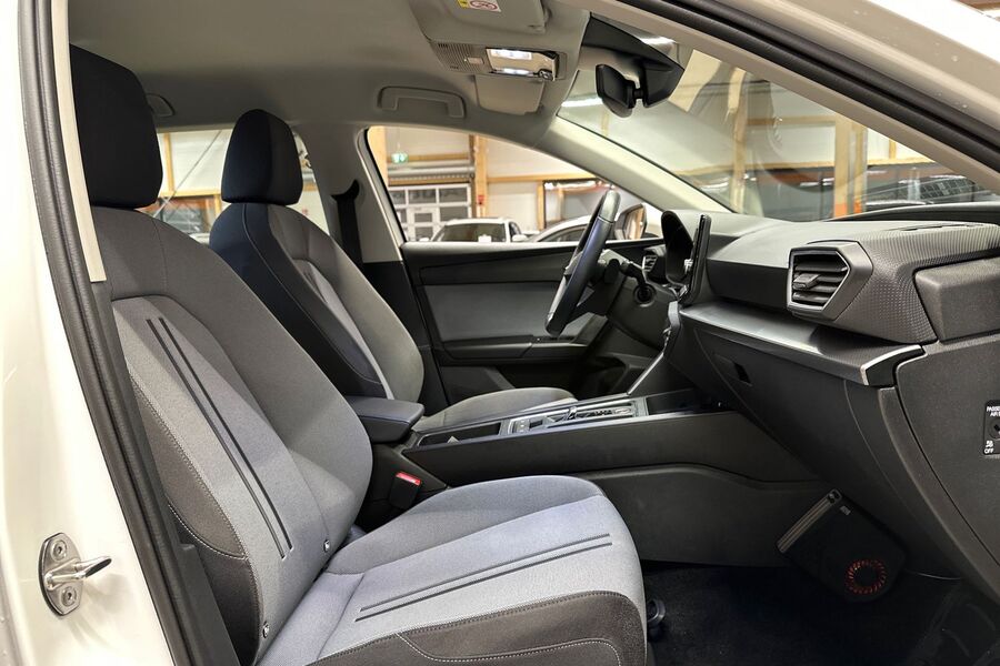 SEAT Leon Sportstourer vaihtoauto