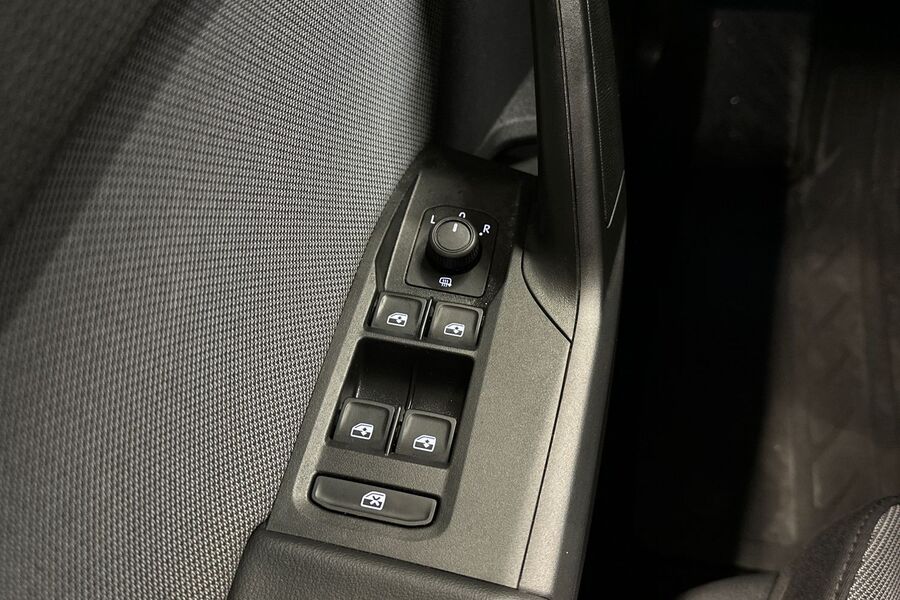 SEAT Leon Sportstourer vaihtoauto