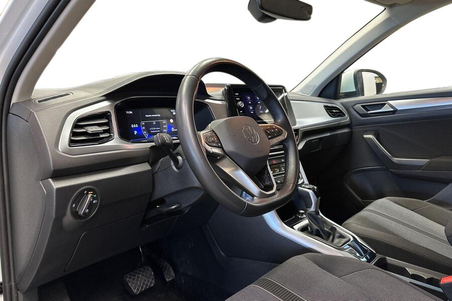 Volkswagen T-Roc vaihtoauto