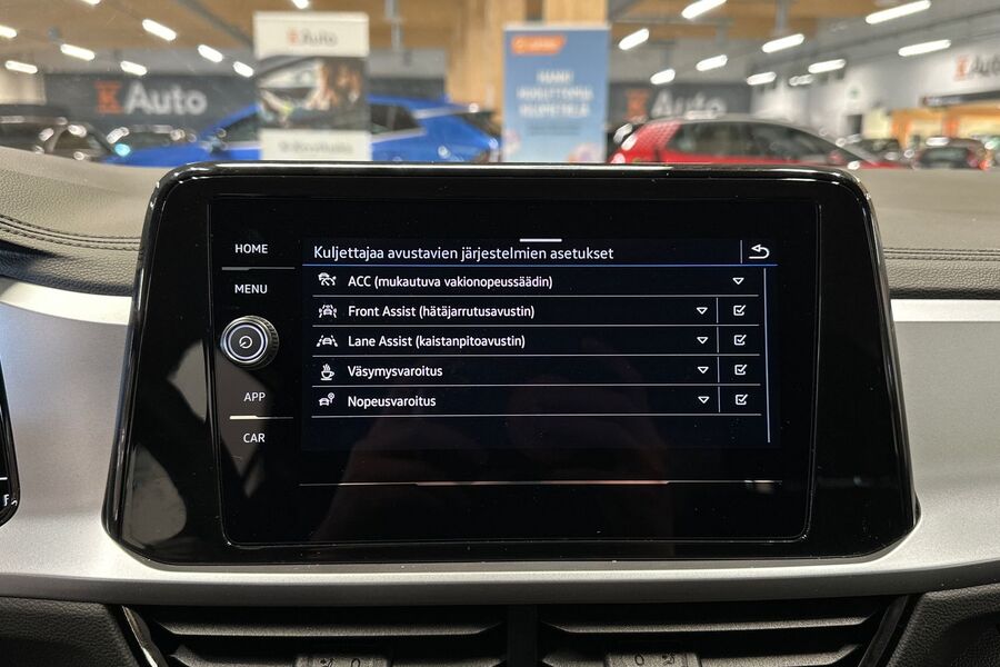 Volkswagen T-Roc vaihtoauto