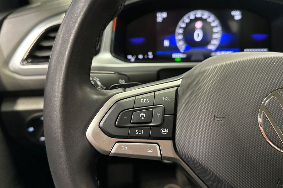 Volkswagen T-Roc vaihtoauto