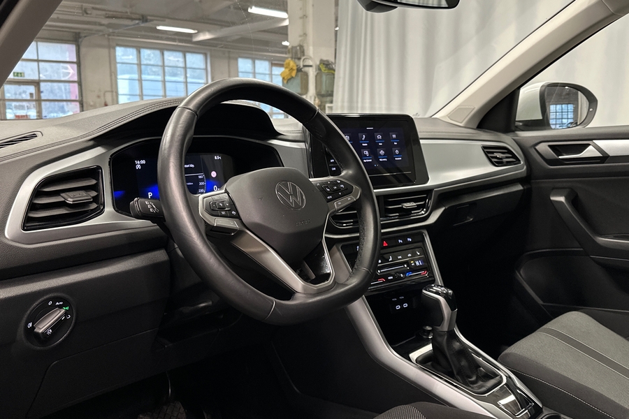 Volkswagen T-Roc vaihtoauto