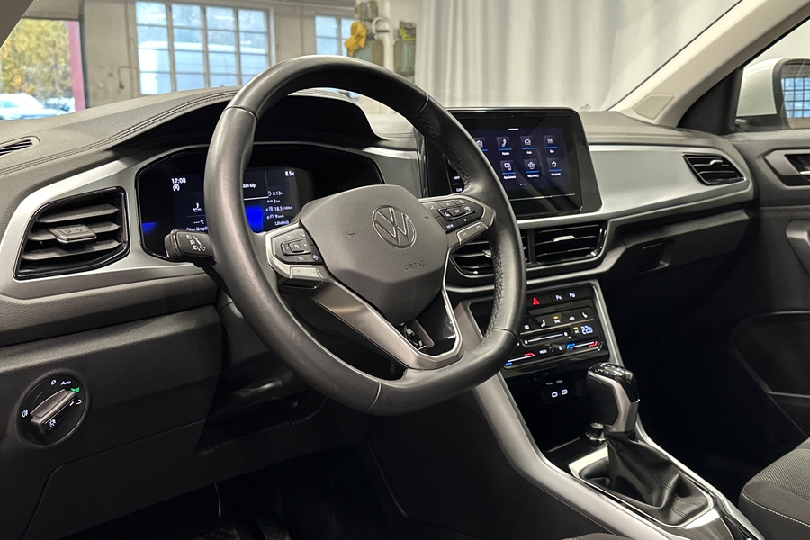 Volkswagen T-Roc vaihtoauto