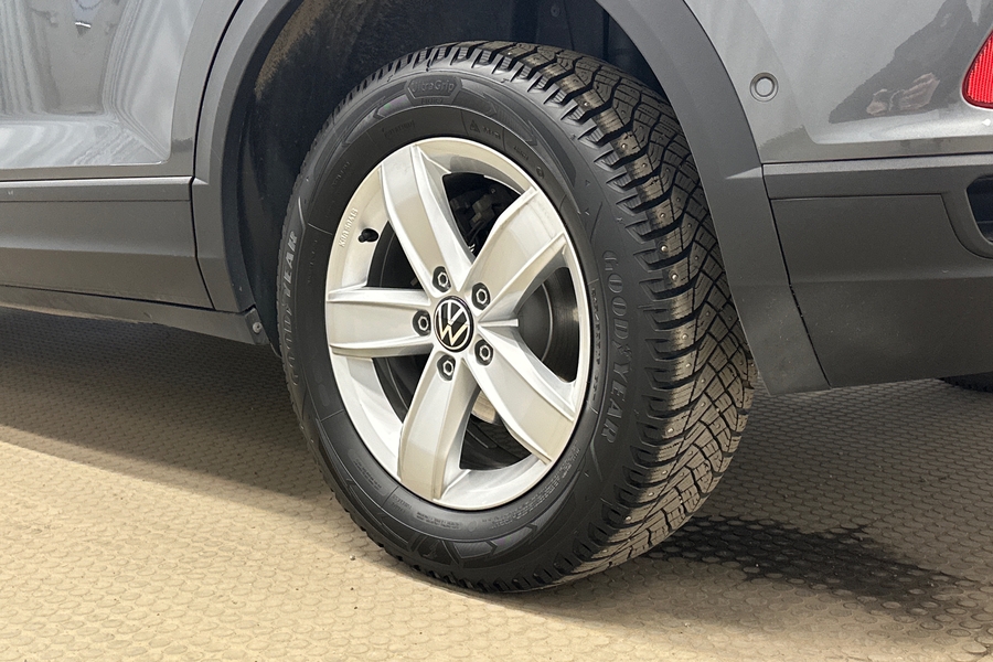 Volkswagen T-Roc vaihtoauto