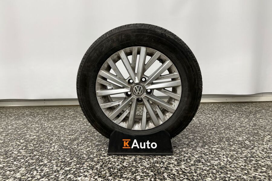 Volkswagen T-Roc vaihtoauto