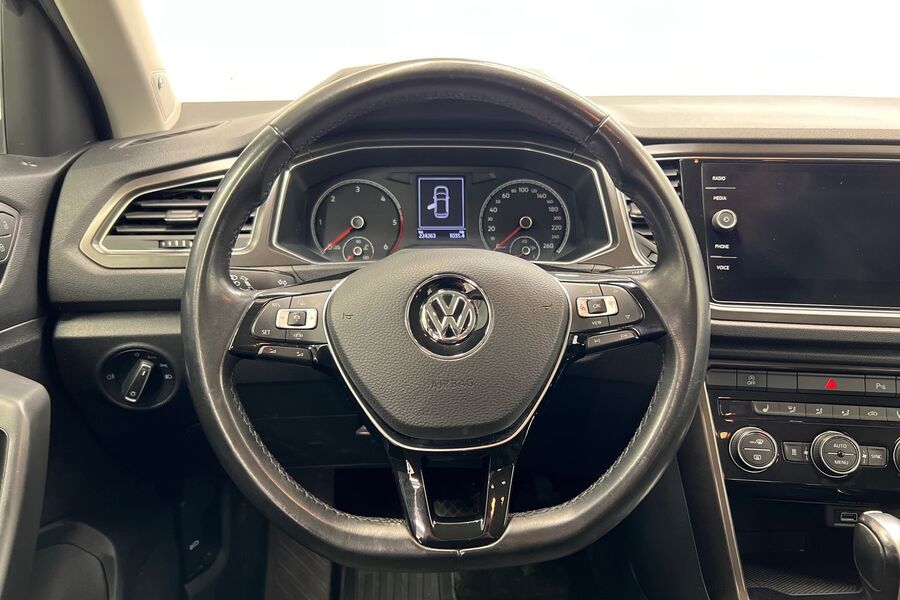 Volkswagen T-Roc vaihtoauto