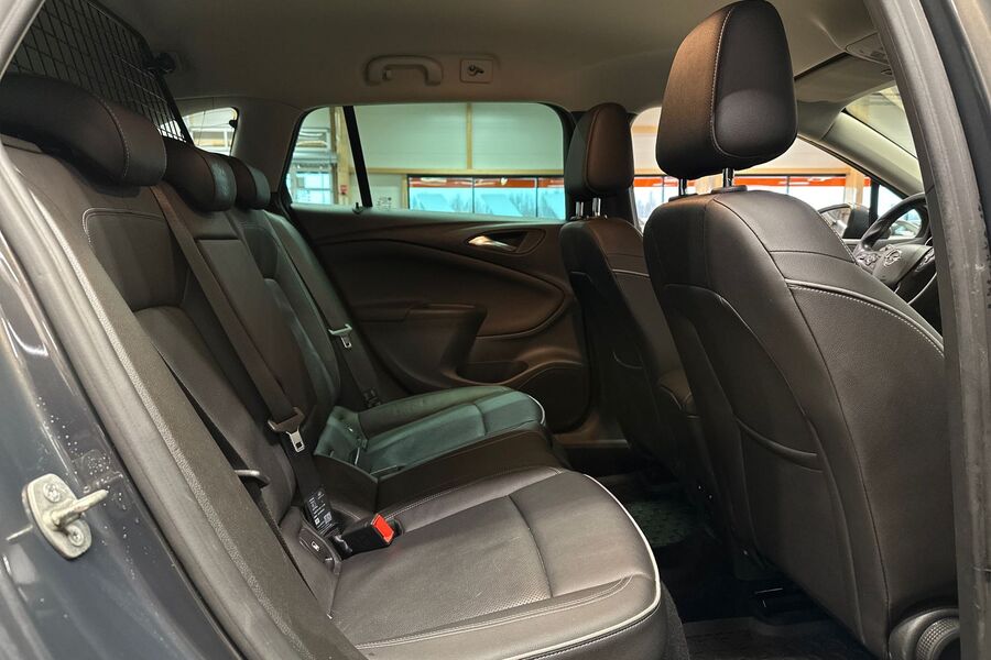 Opel Astra vaihtoauto