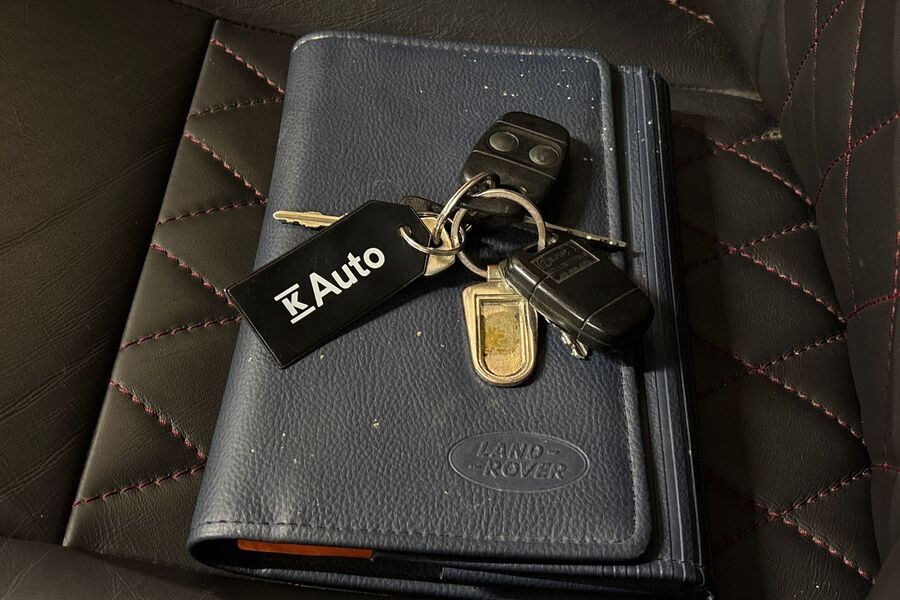 Land Rover Defender vaihtoauto