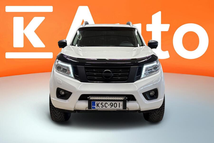 Nissan Navara vaihtoauto