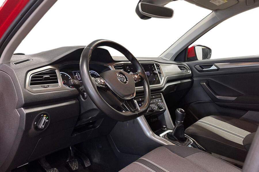 Volkswagen T-Roc vaihtoauto